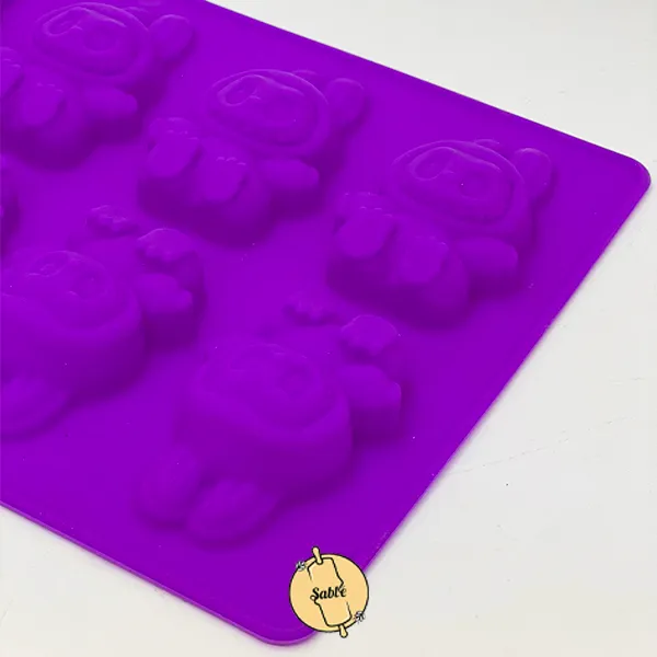 قالب سیلیکونی طرح لبوبو 8 خانه سایز 7 در 4.5 سانت