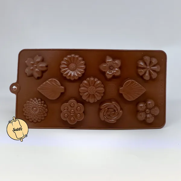 قالب سیلیکونی شکلات و فوندانت طرح میکس گل و برگ 11 مدل